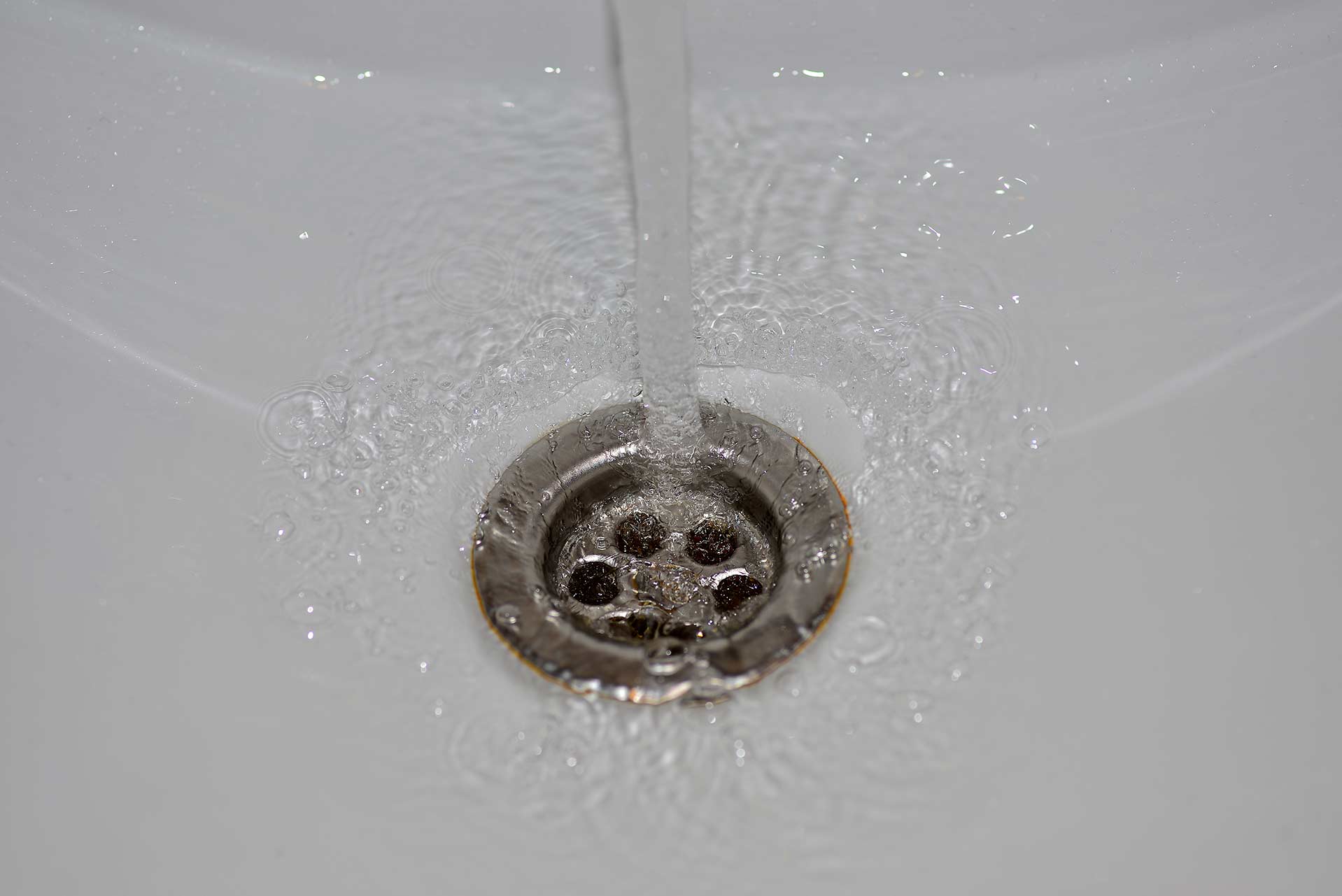 A2B Drains provides services to unblock blocked sinks and drains for properties in Hither Green.